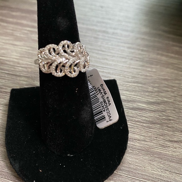 Simply Vera Vera Wang Diamond Ring 1/4 Carat - Picture 4 of 5